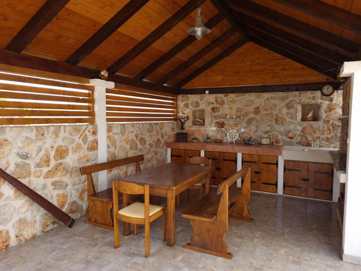 Kuca Za Odmor Dijana Villa Gornje Selo Bagian luar foto