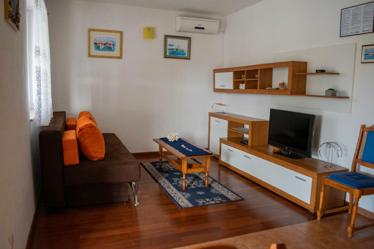 Kuca Za Odmor Dijana Villa Gornje Selo Bagian luar foto